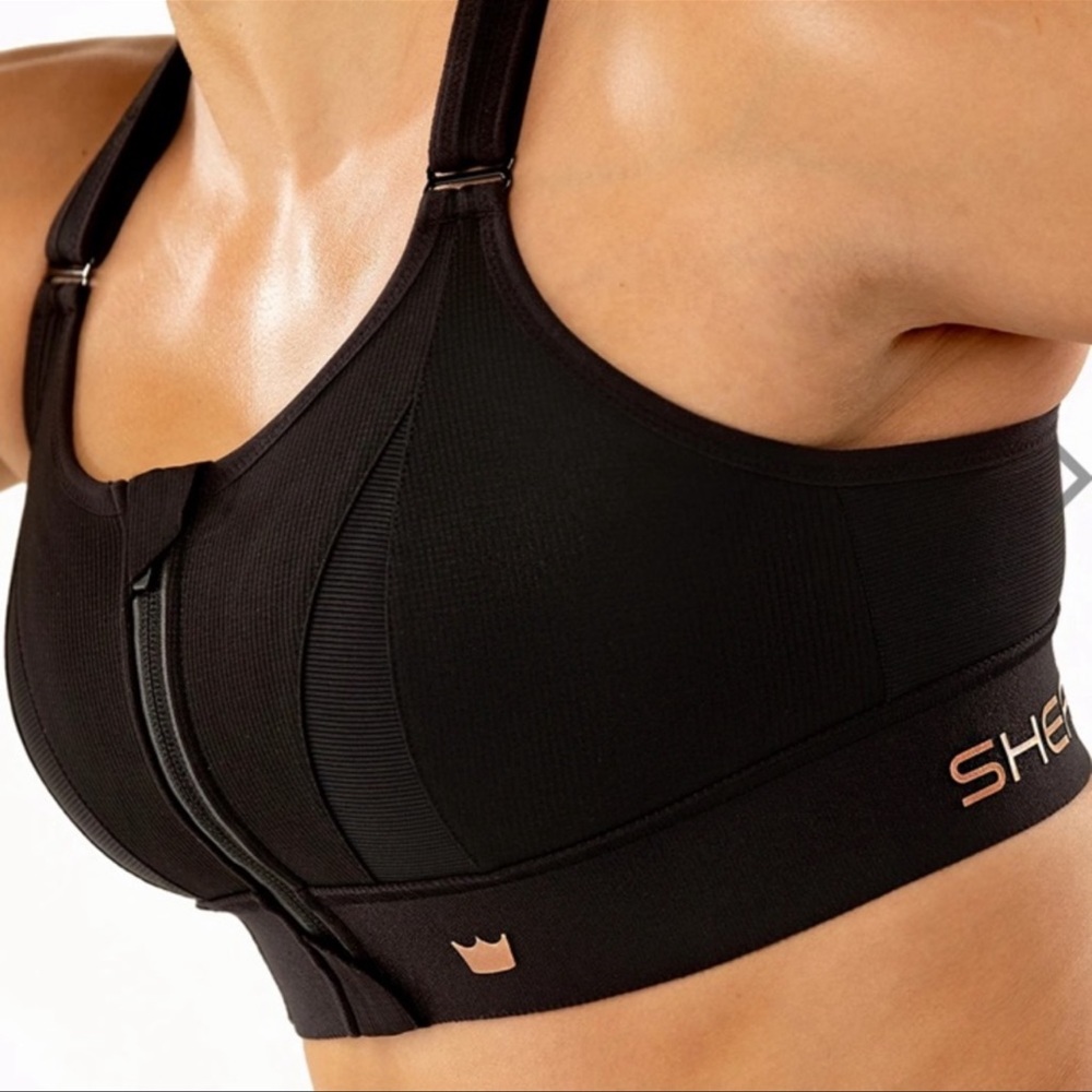 SHEFIT Ultimate Sports Bra. XS